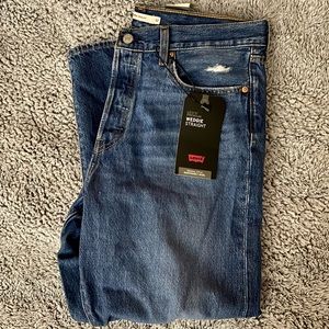 Levi’s Wedgie Straight | sz 32